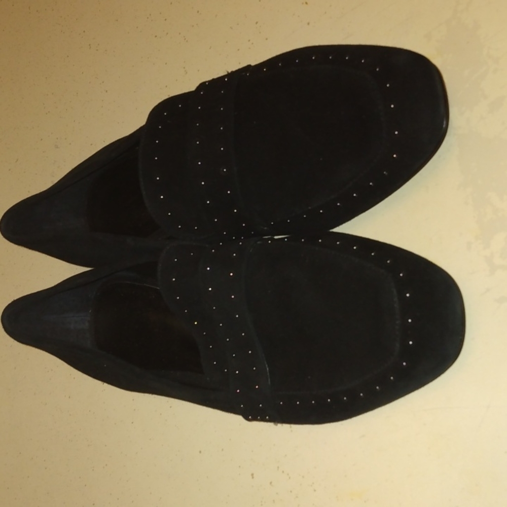 Bleecker & Bond Studded Suede Arden Loafers Women's Size 10